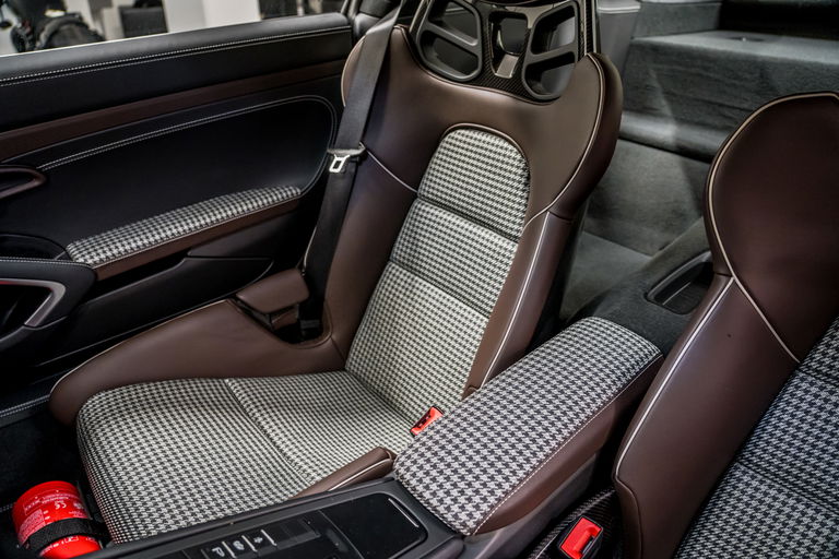 Porsche 991 GT3 Touring