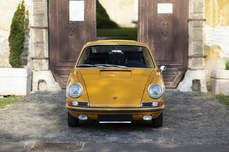 Porsche 911 Backdate