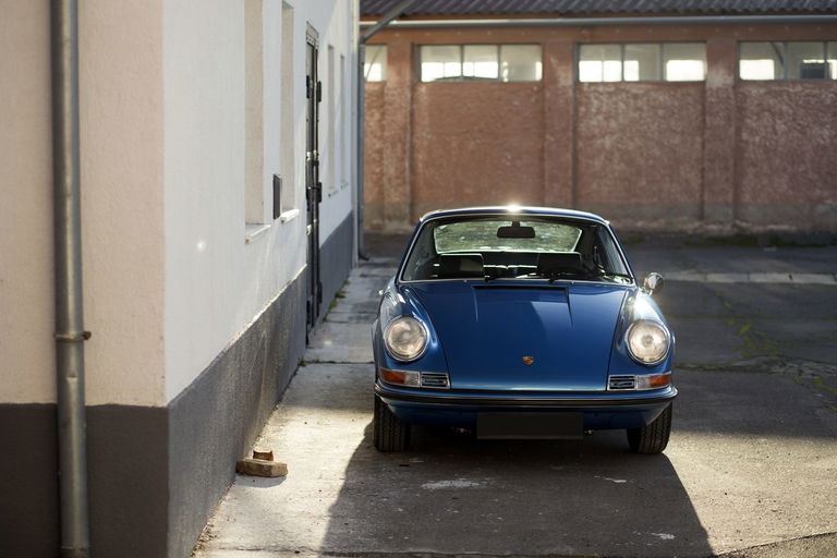 Porsche 911 Backdate