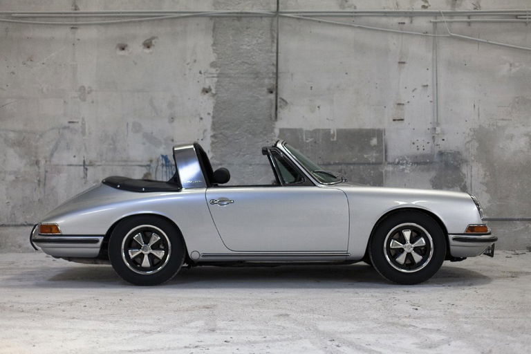 Porsche 911 Backdate