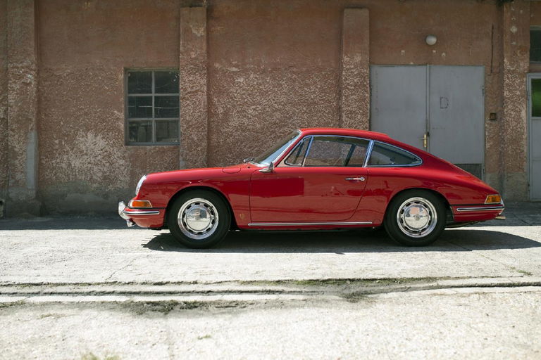 Porsche 911 Backdate