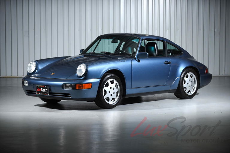 Porsche 964 blue