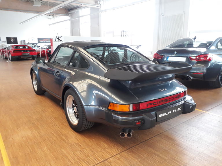 Porsche 911 Turbo 3.3