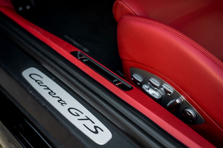 Porsche 991 Carrera GTS