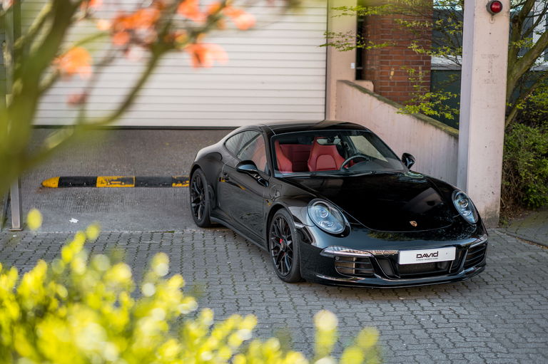 Porsche 991 Carrera GTS