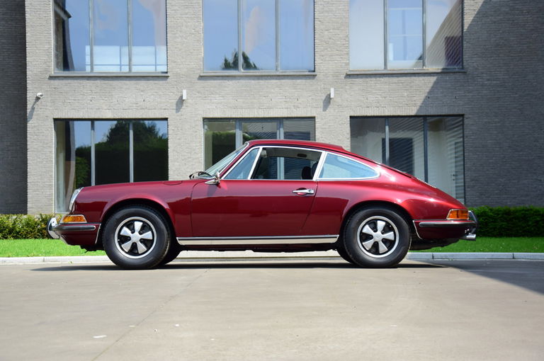 Porsche 911 T