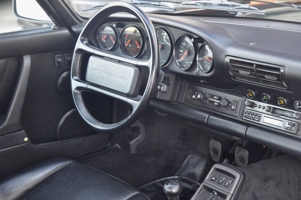 Porsche 964 Carrera 2