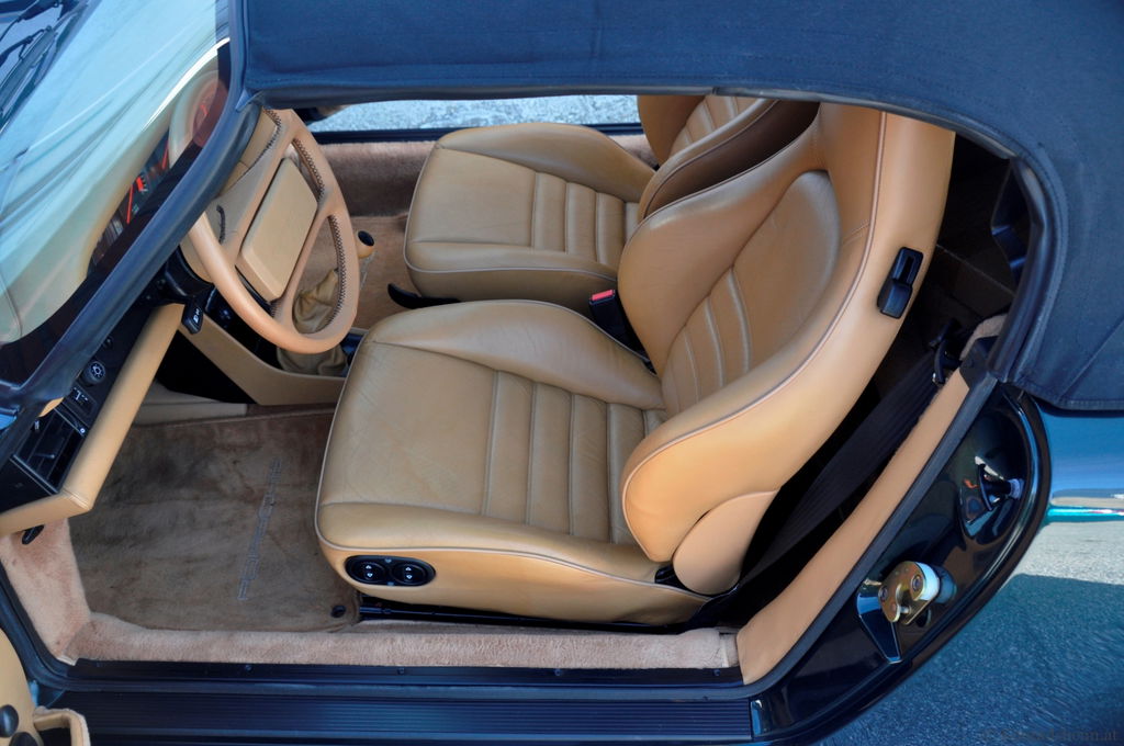 Porsche 911 Carrera 3.2 Speedster