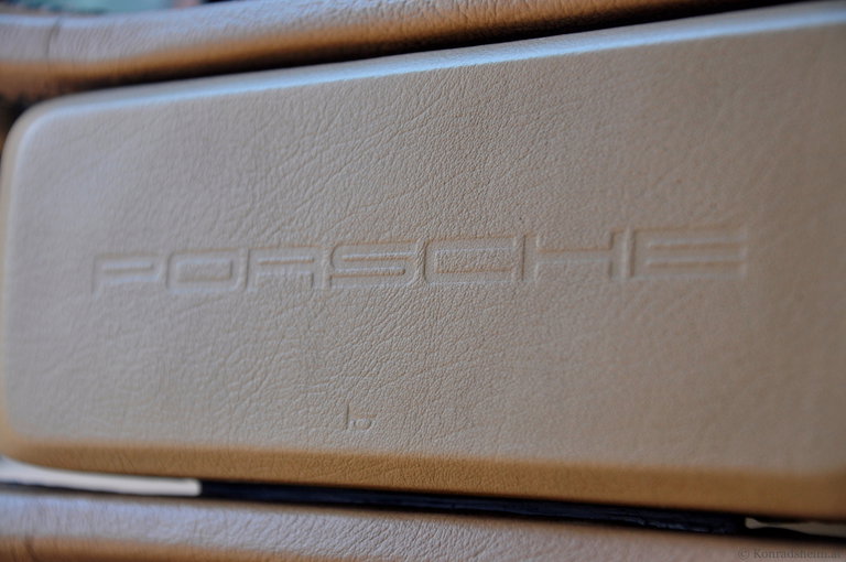 Porsche 911 Carrera 3.2 Speedster