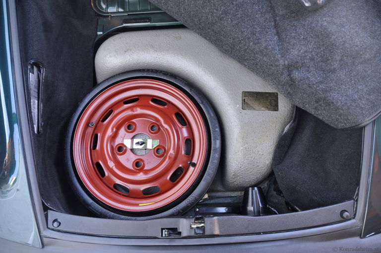 Porsche 911 Carrera 3.2 Speedster