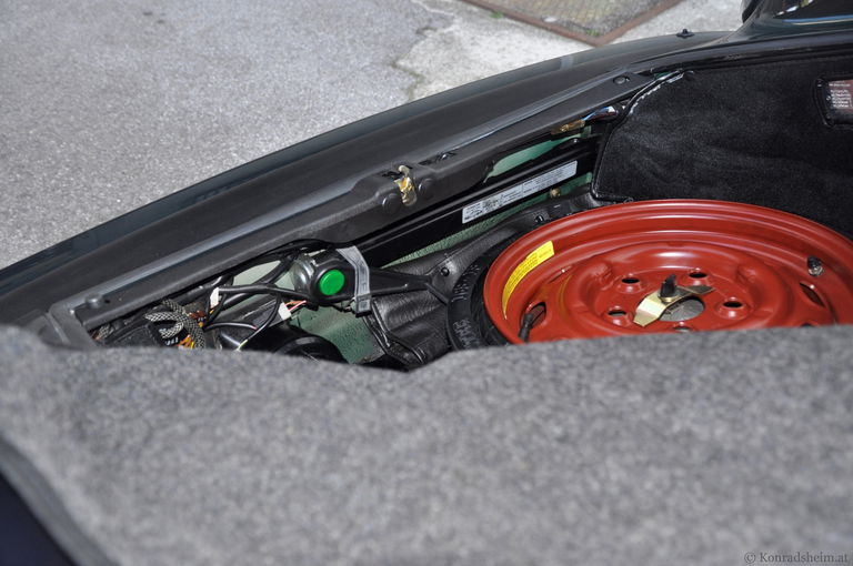 Porsche 911 Carrera 3.2 Speedster