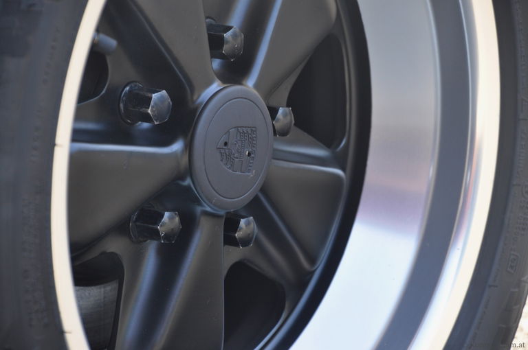 Porsche 911 Carrera 3.2 Speedster