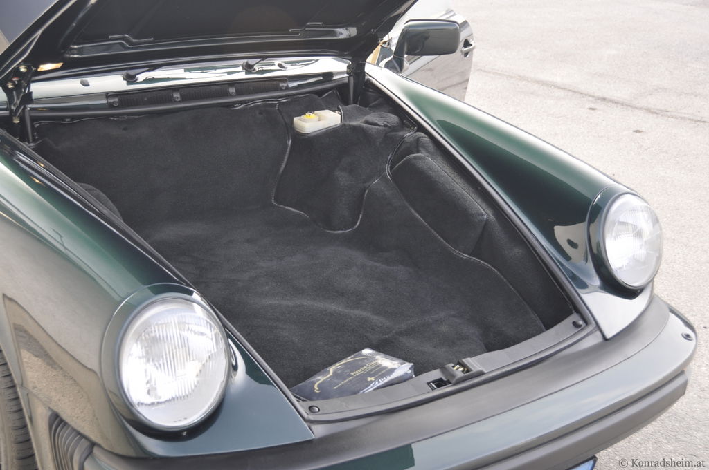 Porsche 911 Carrera 3.2 Speedster