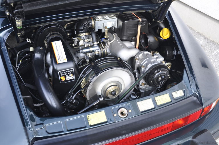 Porsche 911 Carrera 3.2 Speedster