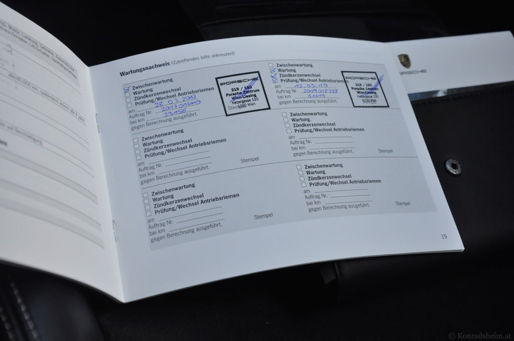 Porsche 991 Carrera 4 GTS