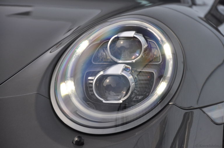 Porsche 991 Carrera 4 GTS