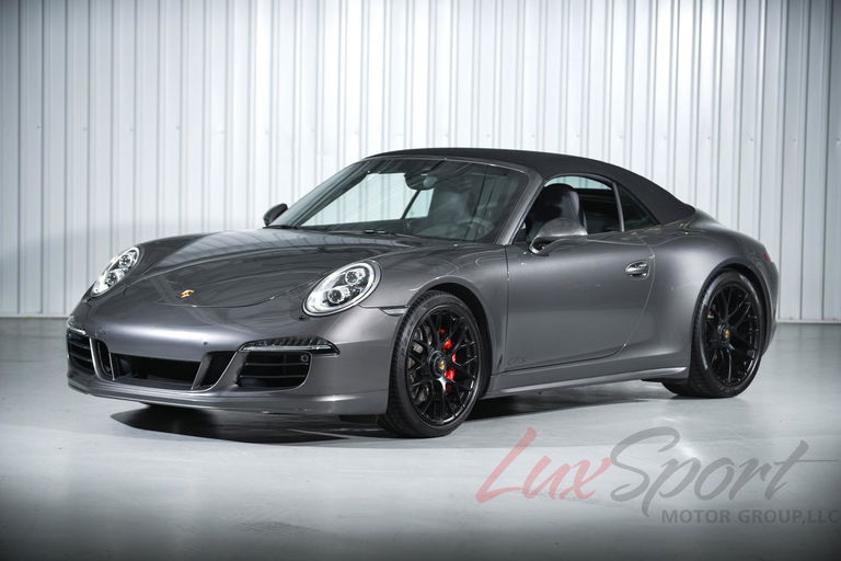 Porsche 911 Carrera 4 GTS