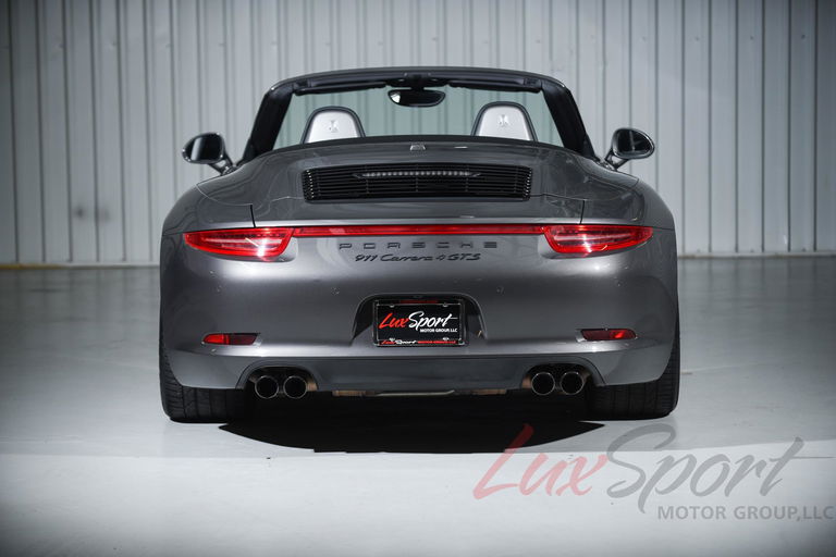 Porsche 991 Carrera 4 GTS