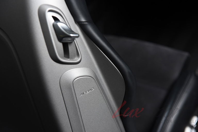 Porsche 991 Carrera 4 GTS