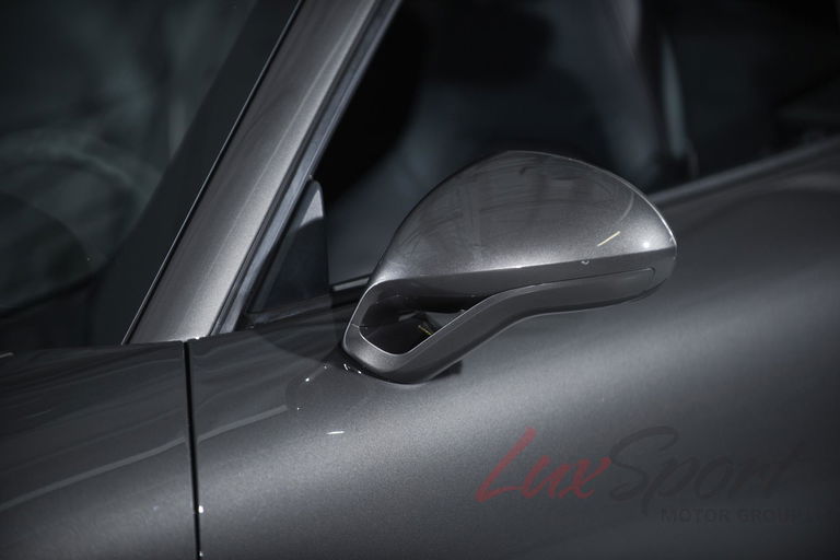 Porsche 991 Carrera 4 GTS