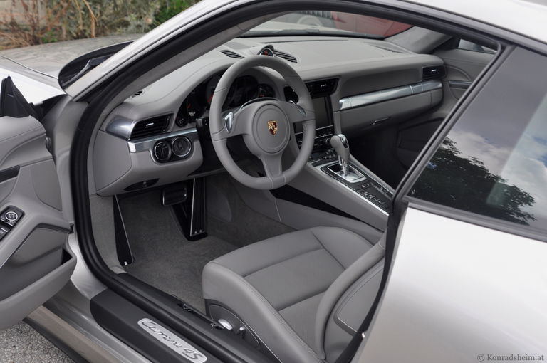 Porsche 991 Carrera 4S