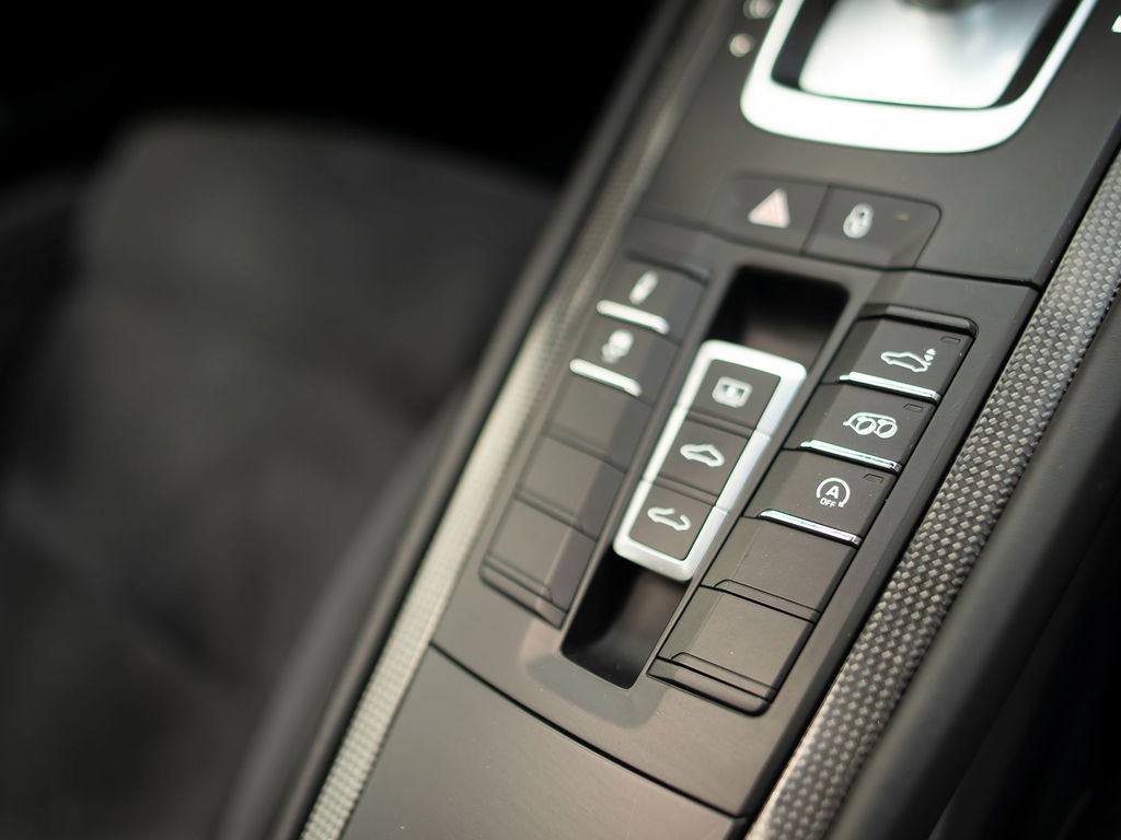 Porsche 991.2 Carrera GTS