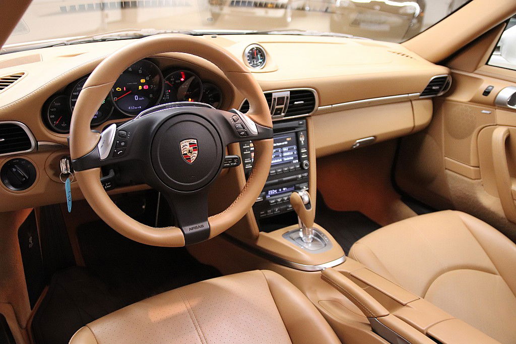 Porsche 997.2 Carrera GTS