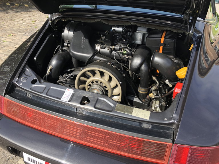 Porsche 964 Carrera 4