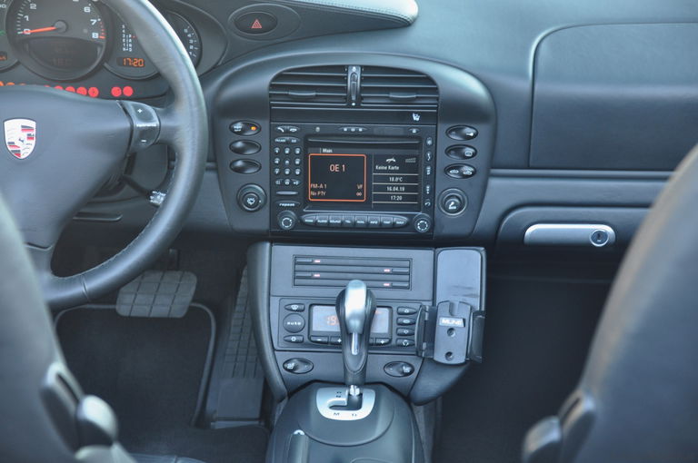 Porsche 996 Carrera 4