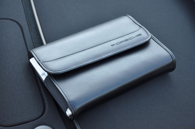 Porsche 996 Carrera 4