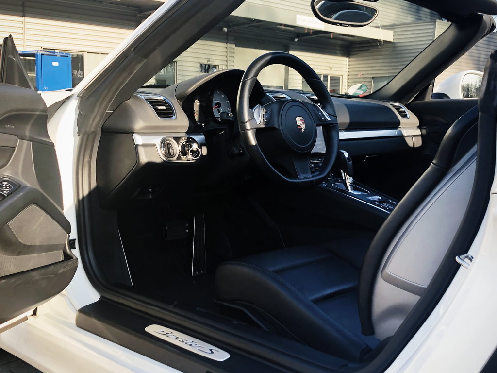 Porsche 981 Boxster S