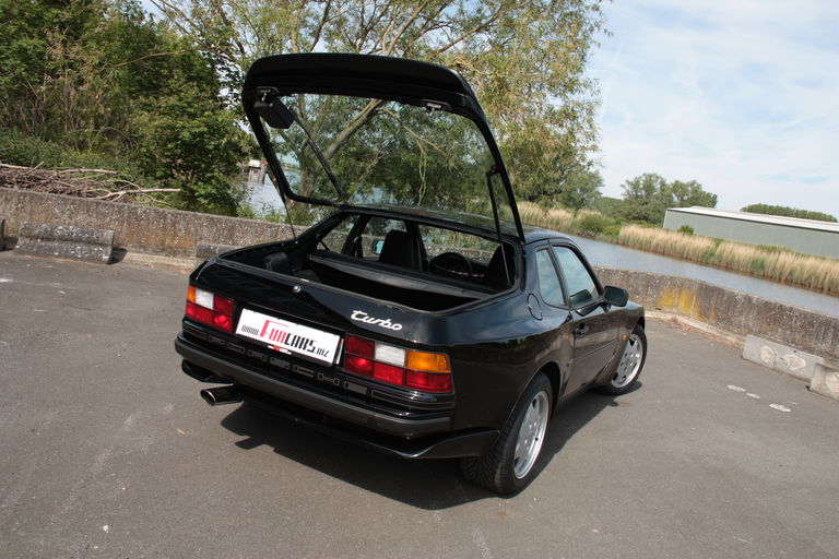 Porsche 944 Turbo Coupé