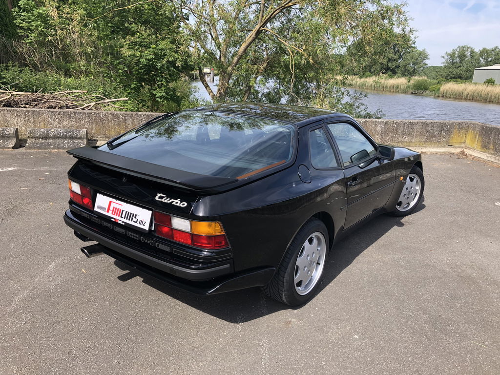 Porsche 944 Turbo Coupé