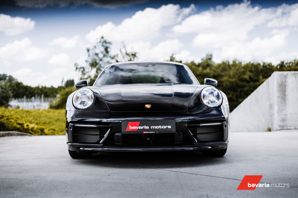 Porsche 992 Carrera 4S