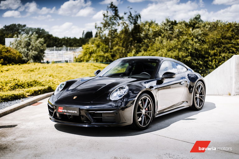 Porsche 992 Carrera 4S