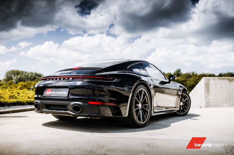Porsche 992 Carrera 4S