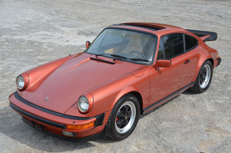 Porsche 911 Carrera 3.2