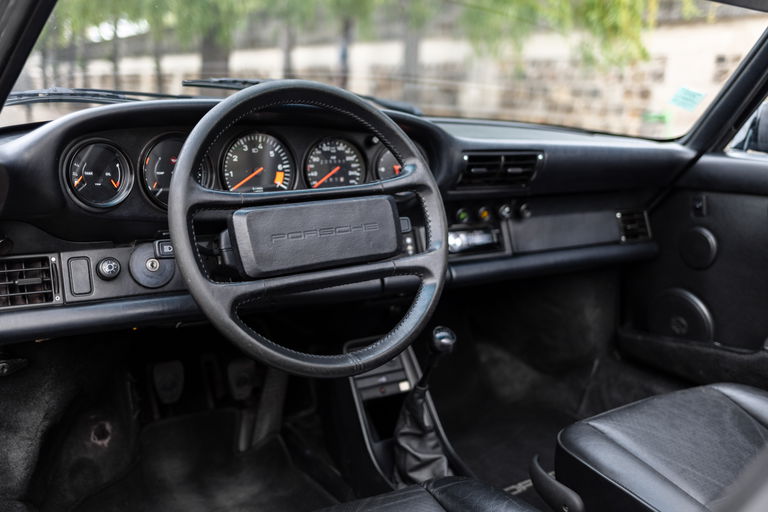 Porsche 911 Carrera 3.2