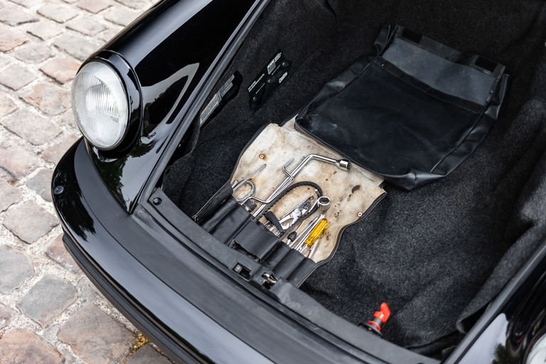 Porsche 911 Carrera 3.2