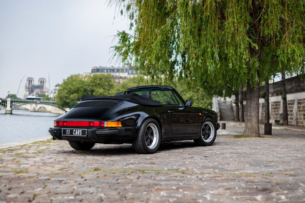 Porsche 911 Carrera 3.2