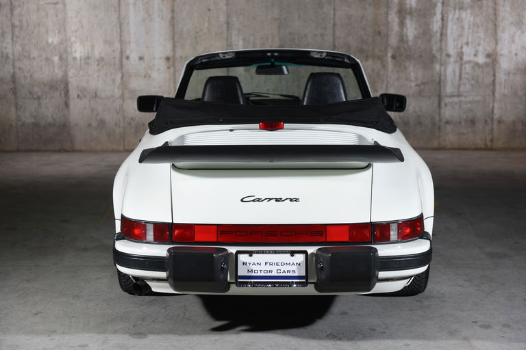 Porsche 911 Carrera 3.2