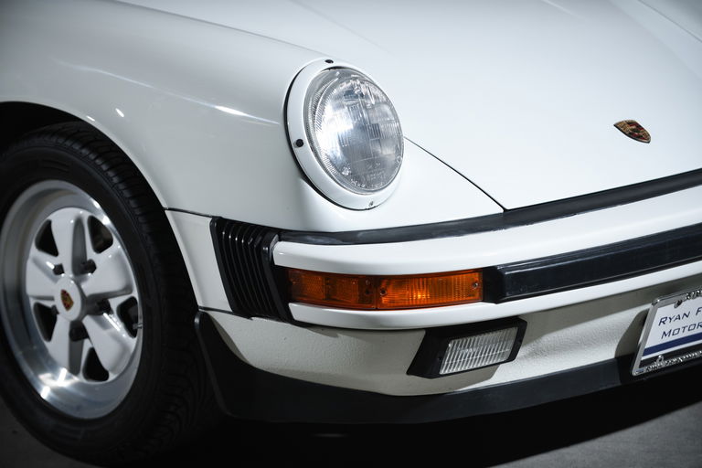 Porsche 911 Carrera 3.2