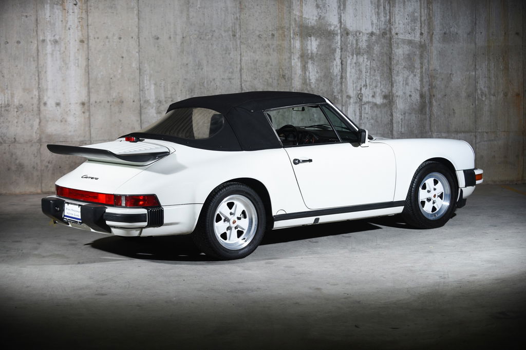 Porsche 911 Carrera 3.2