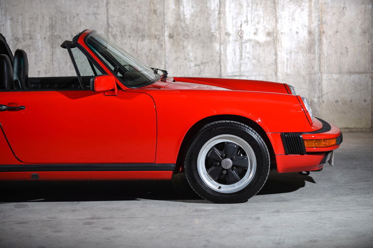 Porsche 911 Carrera 3.2