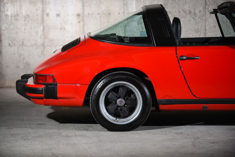 Porsche 911 Carrera 3.2