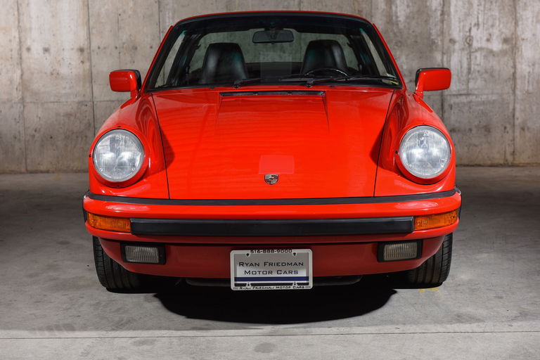 Porsche 911 Carrera 3.2