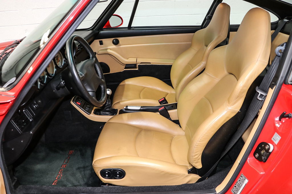 Porsche 993 Carrera 4S