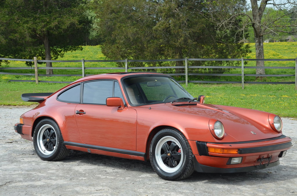 Porsche 911 Carrera 3.2