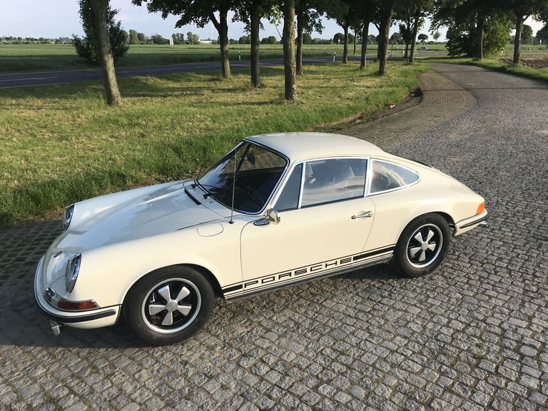 Porsche 911 T