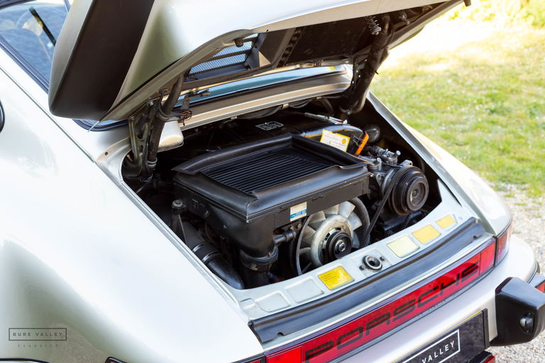 Porsche 911 Turbo 3.3